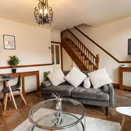 Marlborough St - Contractors Long By Shortstayuk